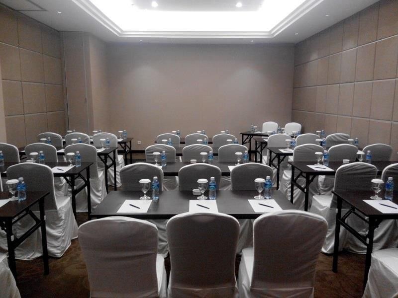 Zest Airport Jakarta By Swiss-Belhotel International Tangerang Luaran gambar